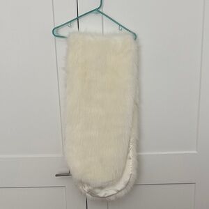 Wedding Ivory Faux Fur Stole